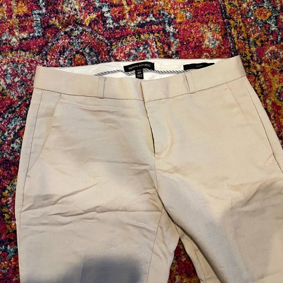 Banana Republic Light Tan Cropped Trousers - Picture 3 of 5